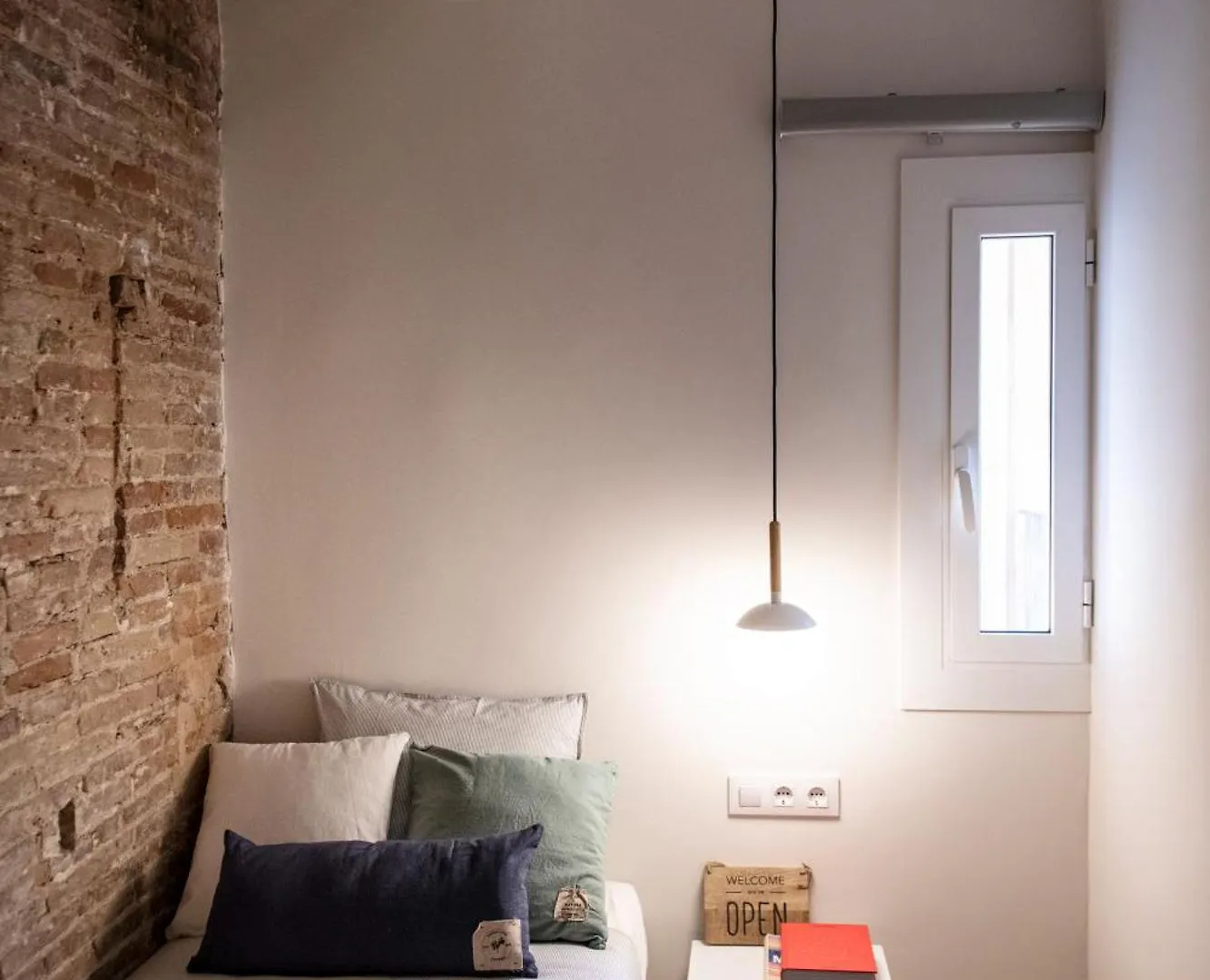 Apartment Blissful 2 Bedroom Flat In Barceloneta